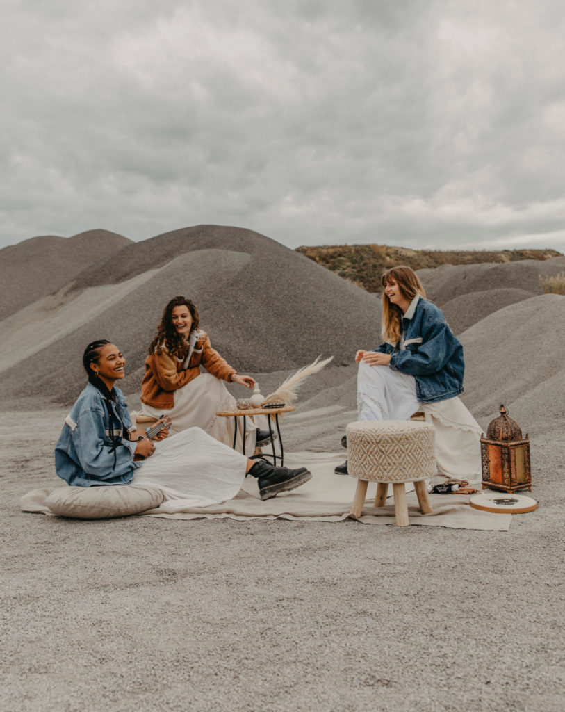 Moonside-Collection-girls-sitting-together-making-music